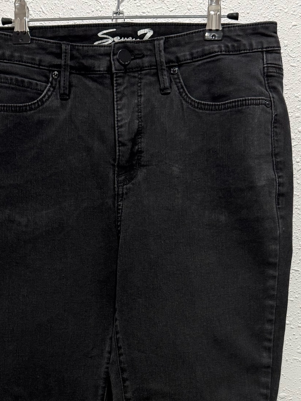 Seven7 Women’s Size 8 Black Skinny Jeans Stretch Denim Classic 5 Pocket